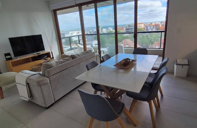 Premium apartment 2 minutes from the beach, heated swimming pool, spa, fitness center