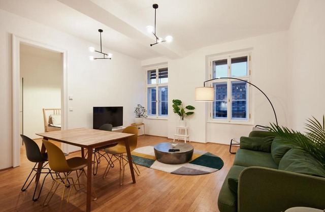 Premium Apartments near Naschmarkt in Central Wien 24H Check-in
