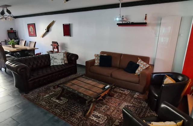 LE 39 DOLE Hochwertiges Apartment im Industrial-Stil im Herzen von Dole