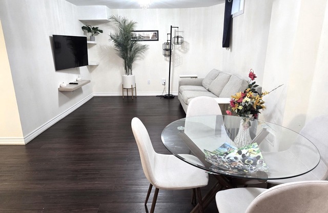 PREMIUM LIVING PLACE / 2 BEDROOMS SUIT