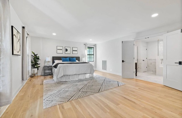 Premium Luxury 4BR in Brentwood