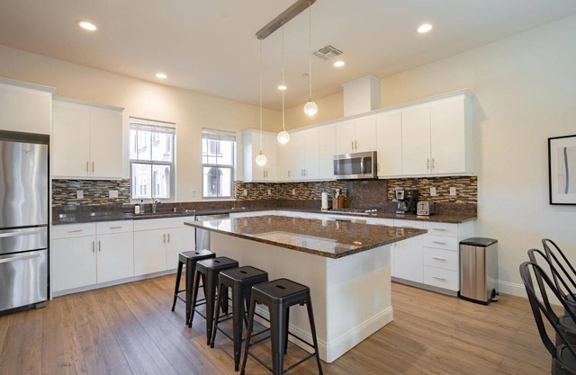 Premium Newark 4BR w/Balcony, close to Restaurants & Mall, by Blueground