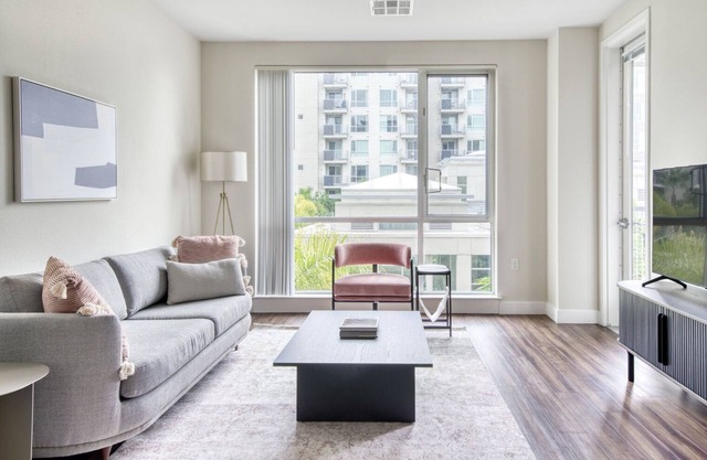 Premium Santa Clara 1BR w/ W/D & Gym, walk to Safeway, by Blueground