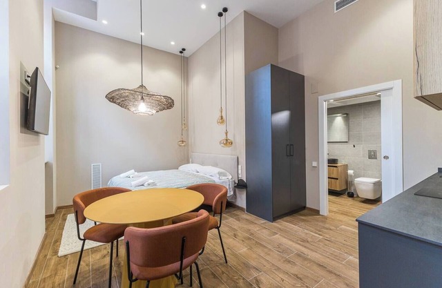 Premium Suite by the Turia River 2