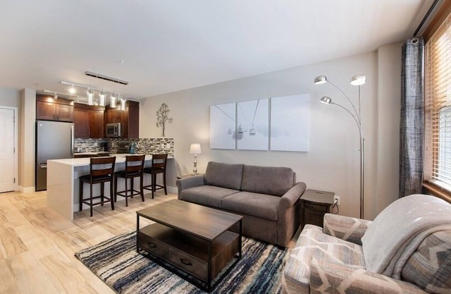 Premium Unit 1307 - 1 Bedroom - Zephyr Mountain