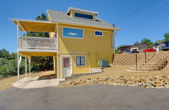 Prescott Home w/ Views - Pets Welcome!