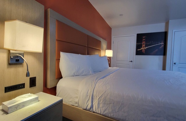 Presidio Parkway Inn