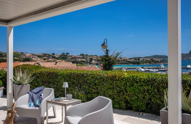 Prestigious apartment by the sea - 3 bedrooms 2 bathrooms - panoramic terrace