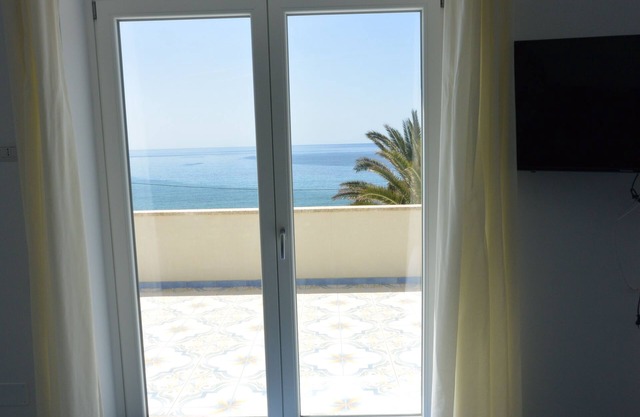 Repräsentative Villa am Meer von Ogliastro Castellabate 6 Betten