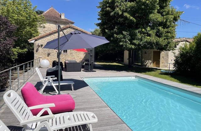 Hübsches Charakterhaus mit Pool in Entre deux Mers (min. 5 Nächte)