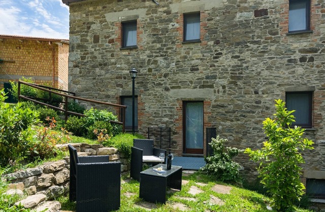 Schönes Bauernhaus mit Swimmingpool