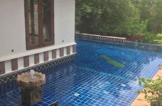 Hübsche Villa im Thai Stil mit grossem Pool, gut geeignet für workation