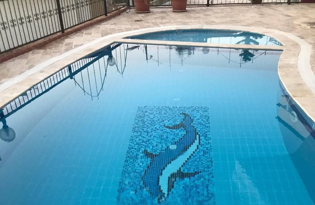 PRİVATE POOL IN DER NÄHE IHRES FEIERTAGS VİLLA 6 + 2