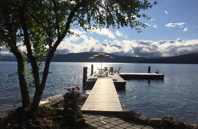 Priest Lake Waterfront mit Incredible View!