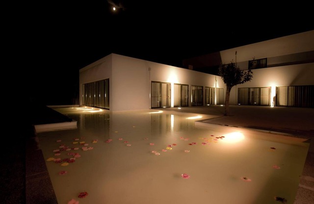 Primavera Perfume Hotel