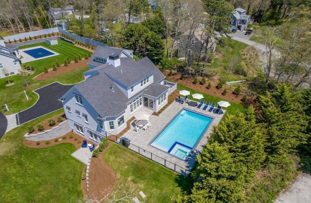 Prime Chatham Retreat with Pool, Spa & Style RPAM093