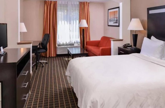Prime Location! Start Your Day with FREE Breakfast! Enjoy Free On-Site Parking