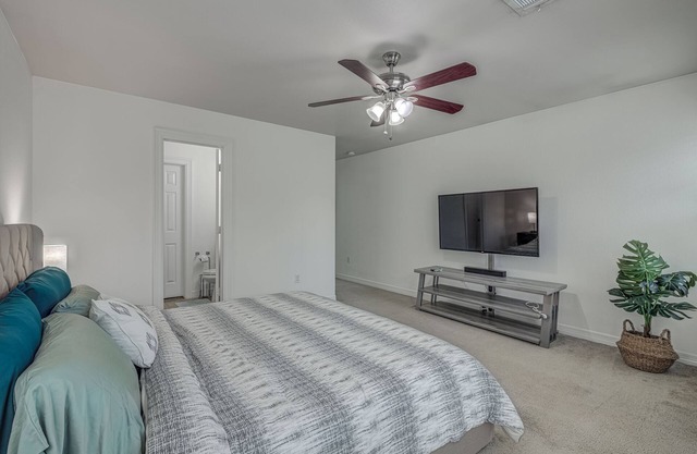 Prime Location! 2minutes from UofH & TSU!