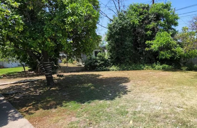 Prime location Close to Downtown LA 2 bed 1 bath Kingsize Bed Private Entry! 17