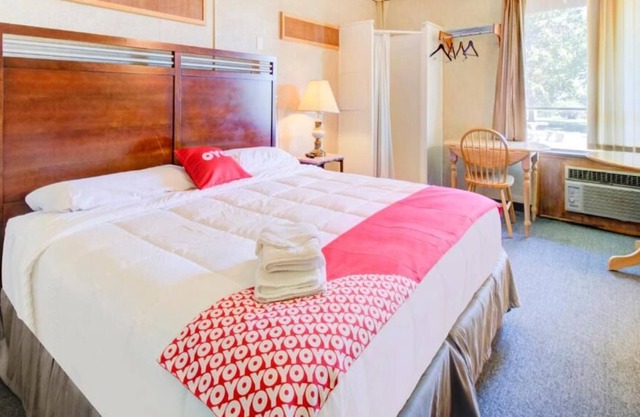 Prime Location! Free Parking Onsite, Close to Oklahoma Botanical Garden