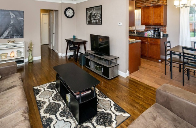 ★NEW★ Close to St. Paul Dtwn - 3BR House ★Game Room ★Nursery ★Fenced Yard