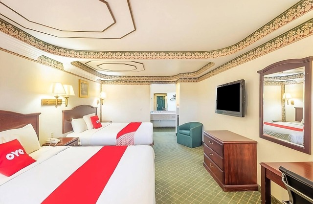 Prime Location! Parking, Pets Allowed, Free Parking Onsite, Outdoor Pool!