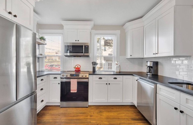 Prime West Hartford Center: Timeless Charm