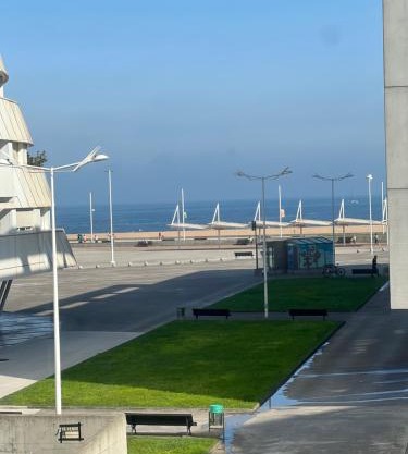 Primera línea playa con parking