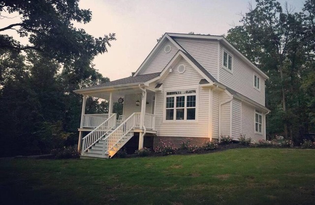 Primrose Cottage - Private Lake, Hot Tub, ATV Trails