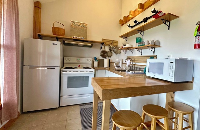 Prince Edward Island 2 bedroom waterfront cottage in South Rustico