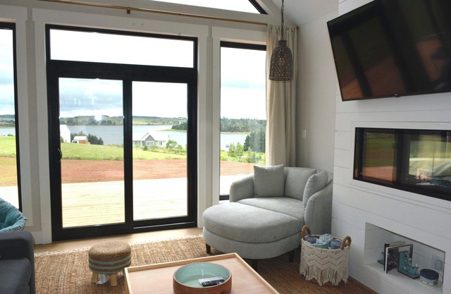 Prince Edward Island riverside retreat - 10 minutes from world famous beaches