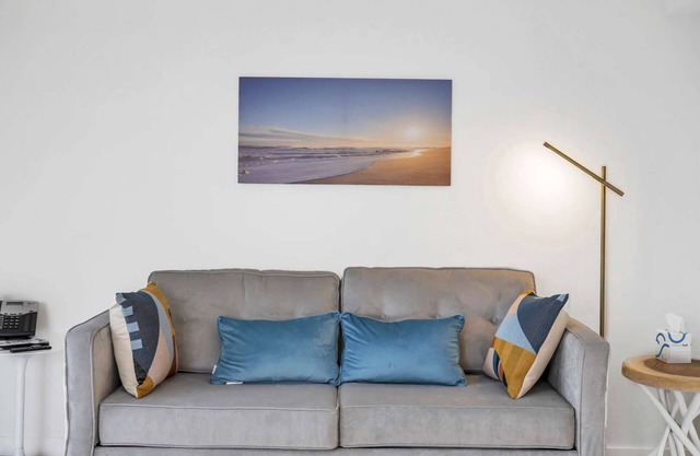 Pristine 1BR w/ loft, Corner Unit + Heated Pool