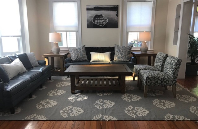 New Pristine Home Prime Spot Strand / Stadt / Cliffwalk!
