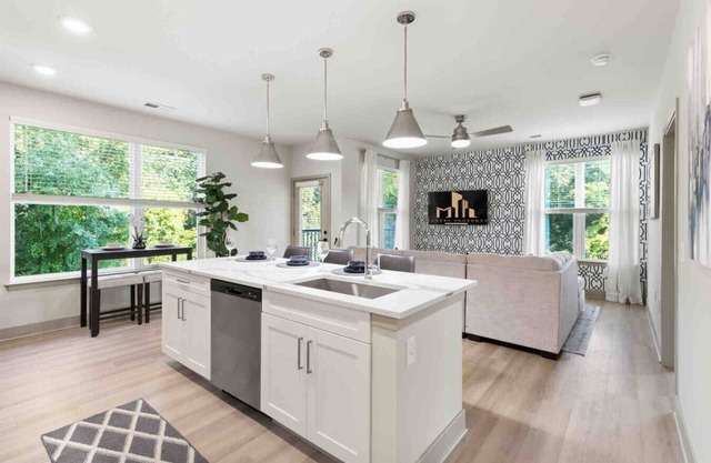 Pristine Living 5 Min From Downtown