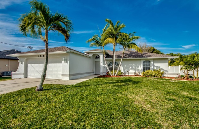 Pristine pool home ready for your vacation with friends or family ..