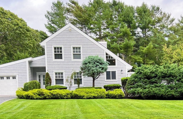 Pristine Remsenburg Retreat to Play & Work All Summer Long