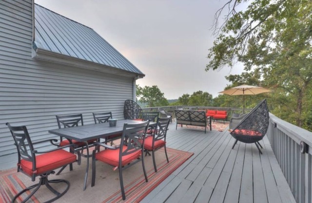 Privacy16Acres: Gathering Events-FirePit MountainView-Trampoline 3Decks-Game Rm