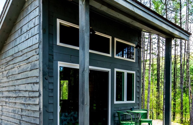 Private 2-Person Cottage Overlooking Wyman Lake - Unit 15