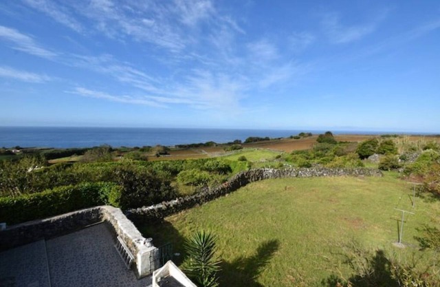 Private 3 bed with ocean views.