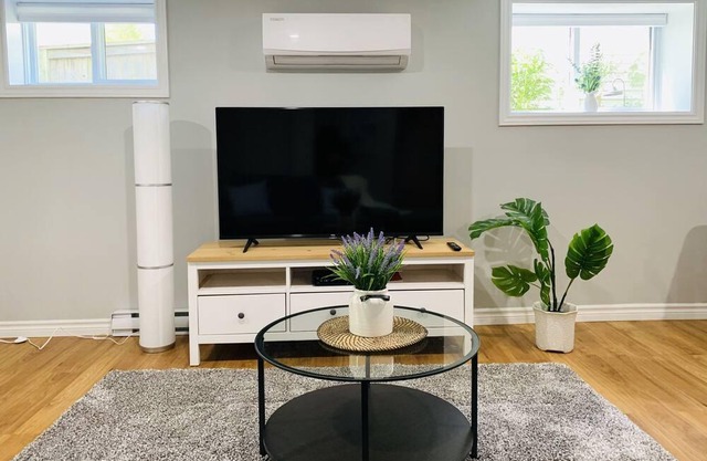 Private 3 bedrooms Downtown Halifax + 2 Parking + Close to Ocean