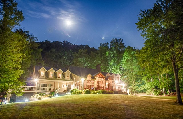 Private 6-Schlafzimmer Luxus Haus am See