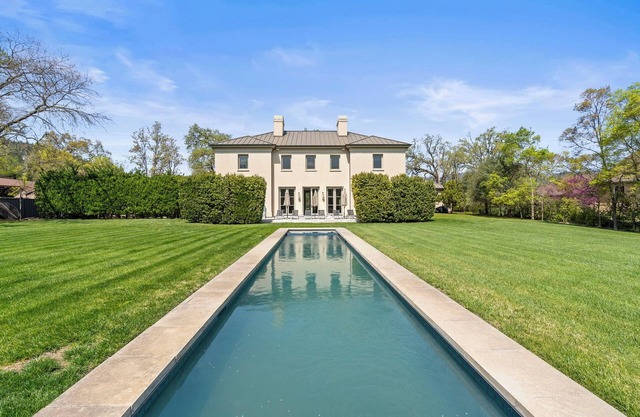Private 4 Bedroom, 4.5 Bathroom Home w/ Pool + Guest House in Napa Valley