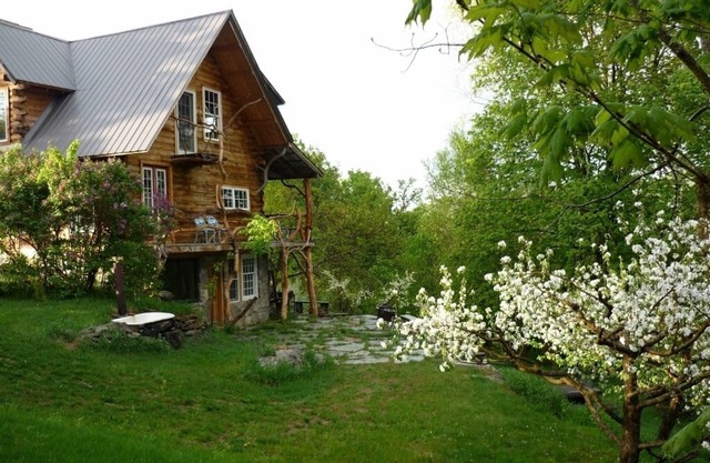 Private und künstlerische Blockhütte, bringen Sie Ihre Haustiere mit und genießen Sie das Beste aus Vermont