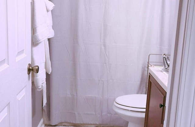 Private and Beautiful 1-Bedroom House