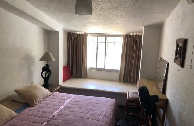 Privates Schlafzimmer mit Bad in der Innenstadt in der Nähe von Stränden, perfekte Lage!