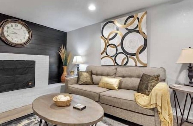 Private Apartment, Queen Bed