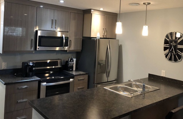 Private Basement suite near Wascana lake