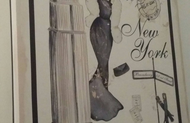 DOMINIQUES 'NY 3-Bett-Crashpad / Schlafmöglichkeiten für 6 * WLAN * Sicher / Sauber * Straße * BX Zoo