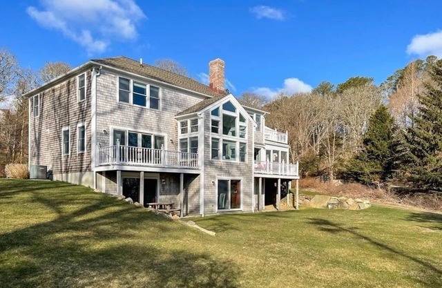 Private Beach 6 Bedroom Newly Renovated!