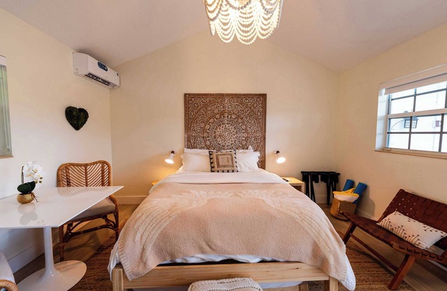 #4 Double Bedroom Near the Beach